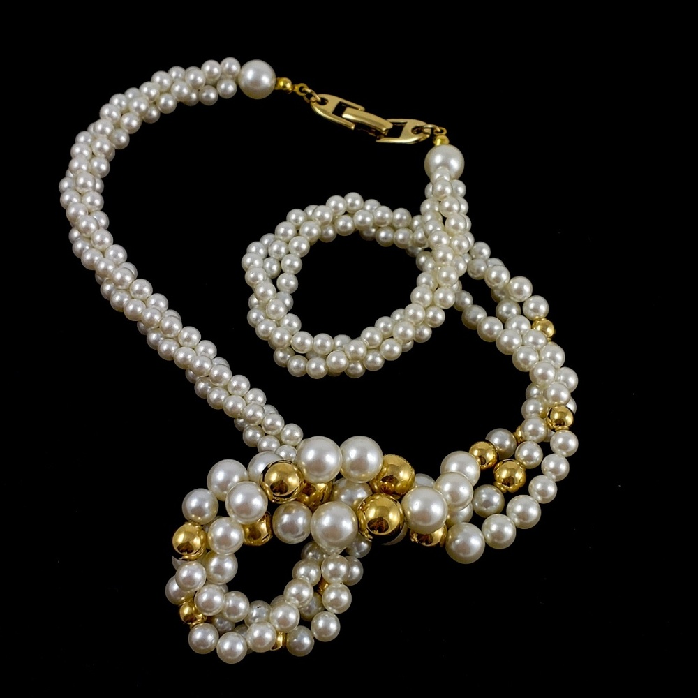Napier Necklace Twisted Pearl +Gold Beads - Picture 5 of 8